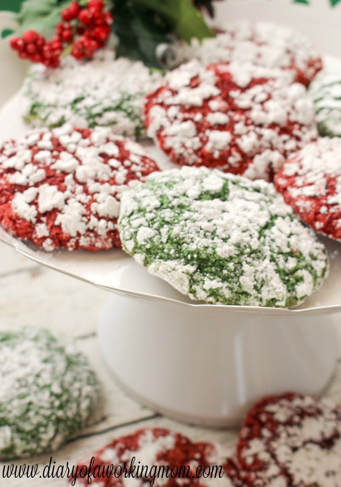 red-green-christmas-crinkle-cookies