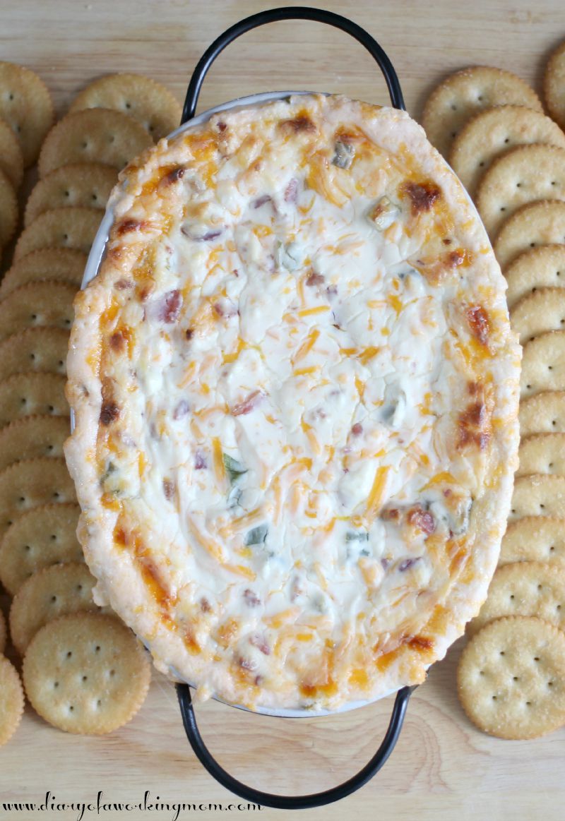 Ooey Gooey Bacon Cheddar Cheese Dip with Crackers
